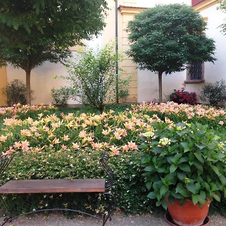 Apartment Zamek Jemniste
