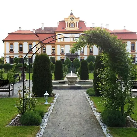 Appartamento Zámek Jemniště Postupice