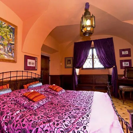 Apartament Zamek Jemniste *